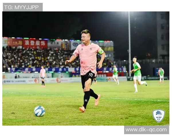 香港足球明星队精彩入球瞬间回顾与赛场荣耀分享